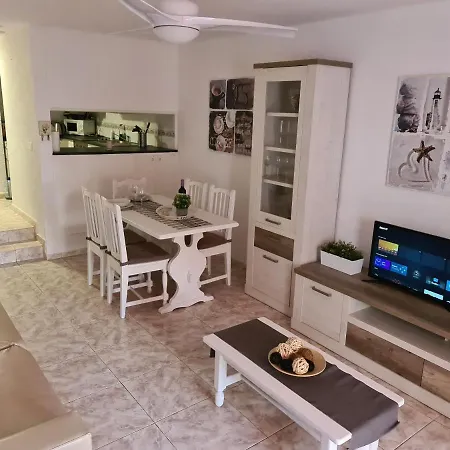 Duplex Parque Santiago 2 Close To Pool, Sea + Beach, Central, Wifi, Heated Pool Playa de las Américas